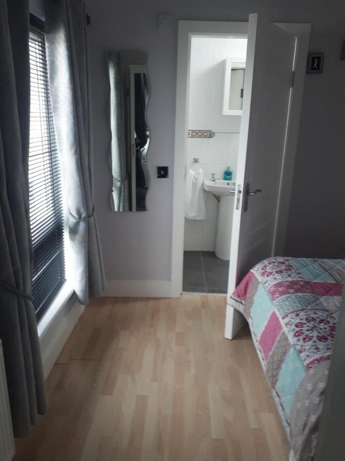 Ideal One Bedroom Appartment In Naas Oo Kildare Bagian luar foto